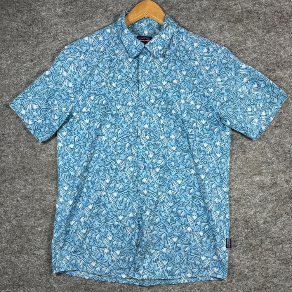 Patagonia Go-To-Shirt Mens M Blue Floral AOP Organic Cotton SS Travel Resort